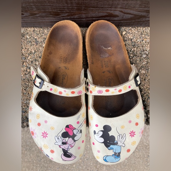 Disney Womens Birkenstocks Size 8 - Picture 2 of 4